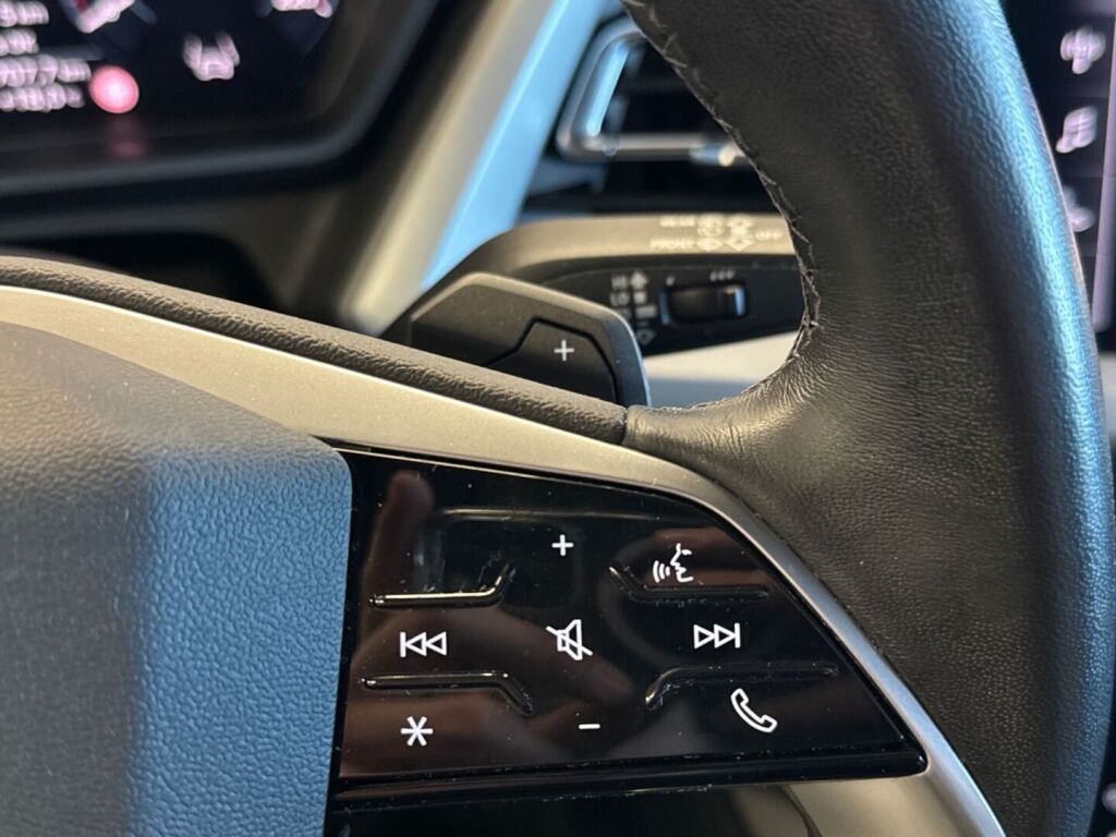 Audi Q4 e-tron 2023 Harmaa