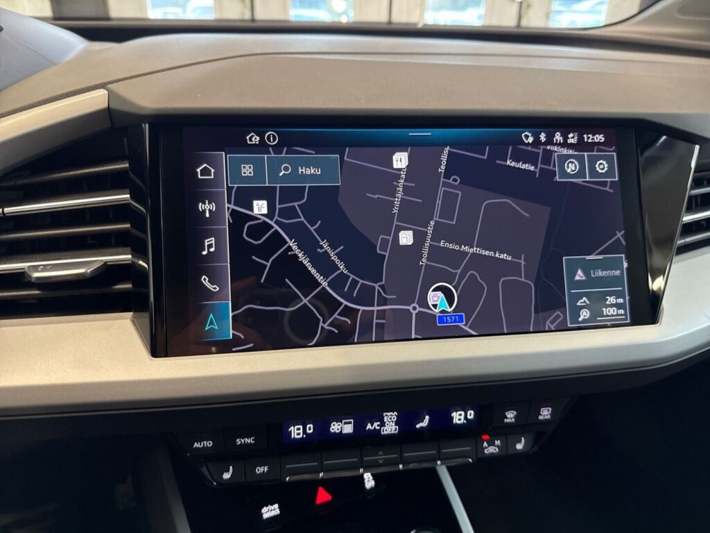 Audi Q4 e-tron 2023 Musta