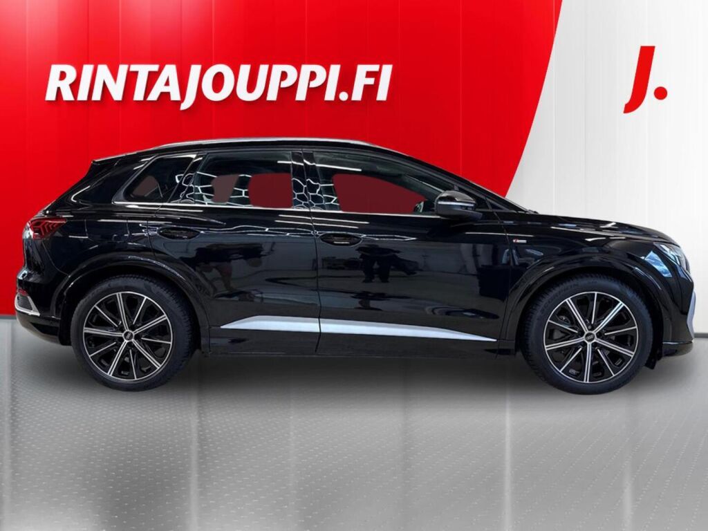 Audi Q4 e-tron 2023 Musta