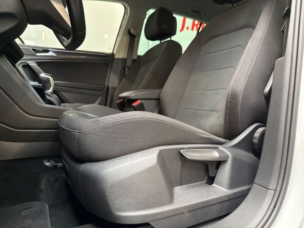 Volkswagen Tiguan 2023 Valkoinen