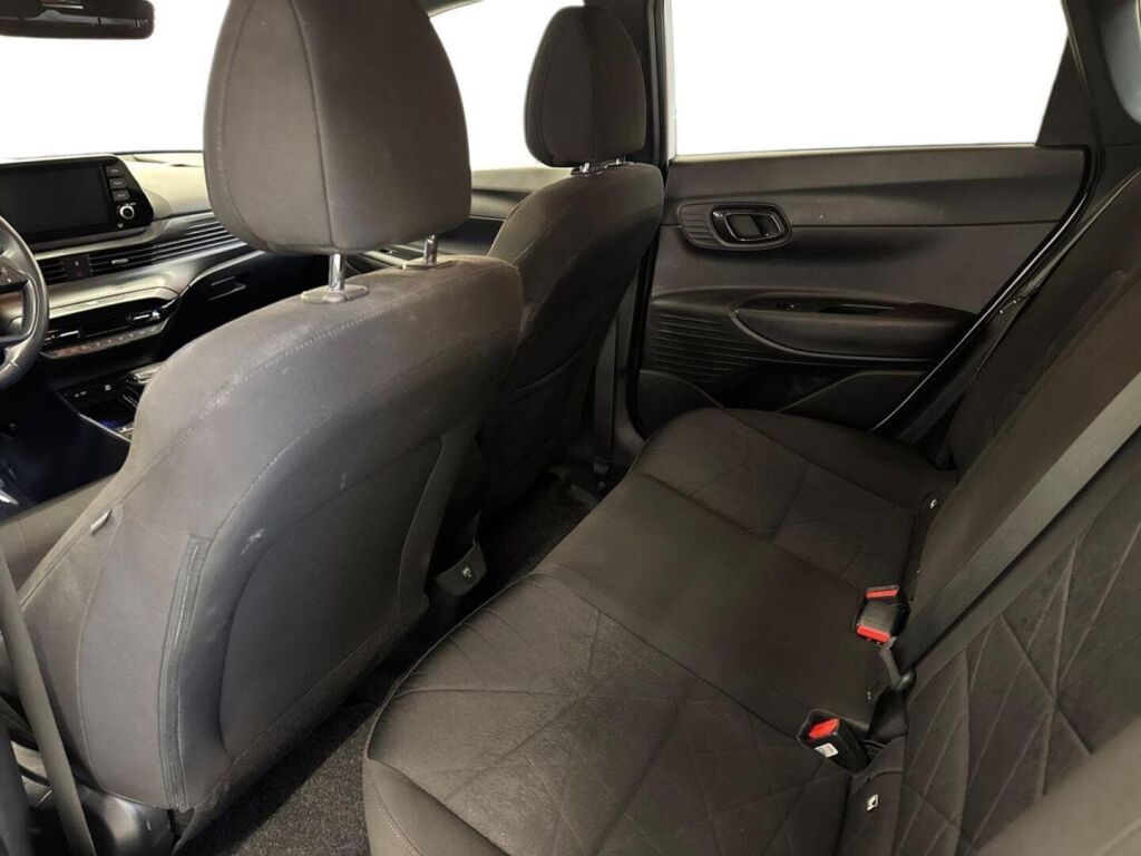 Hyundai Bayon 2023 Valkoinen