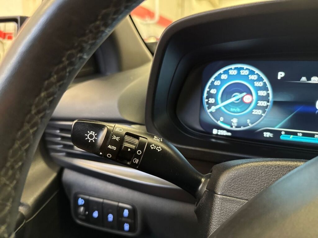 Hyundai Bayon 2023 Valkoinen