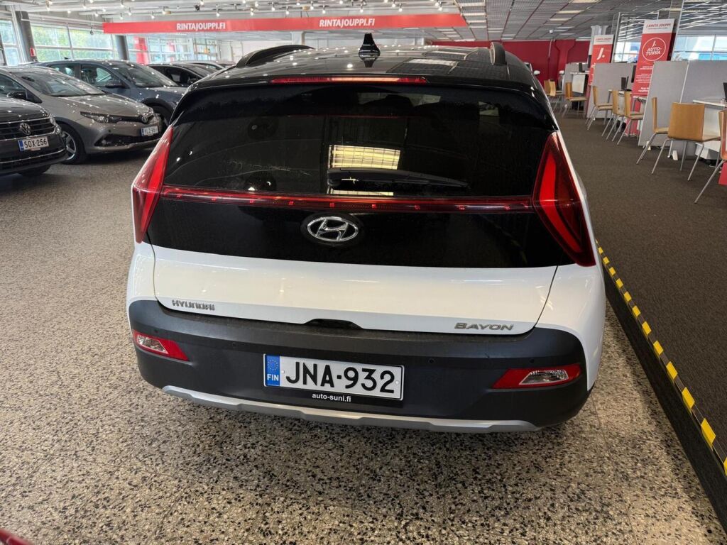 Hyundai Bayon 2023 Valkoinen