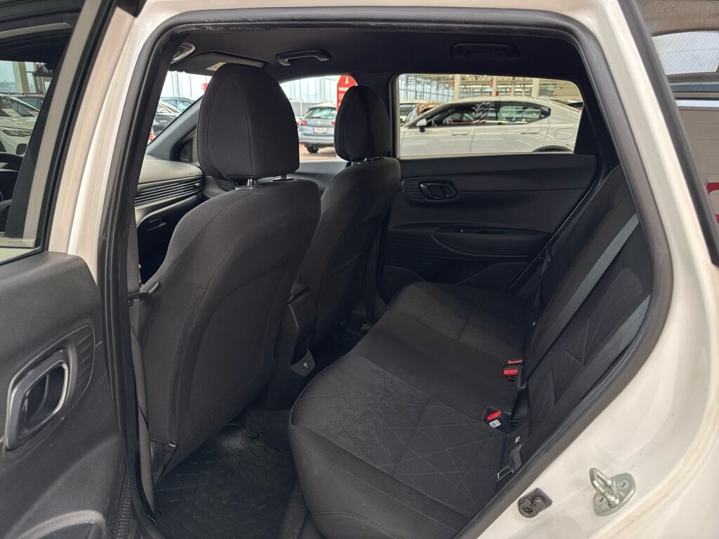 Hyundai Bayon 2023 Valkoinen