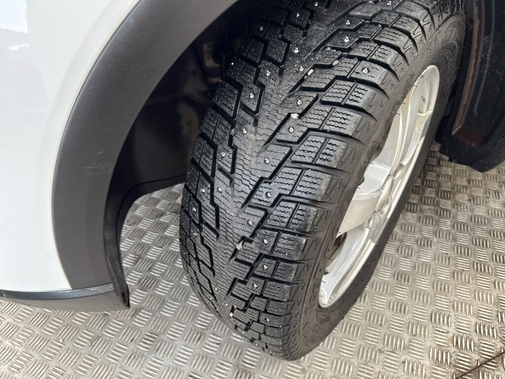 Hyundai Bayon 2023 Valkoinen