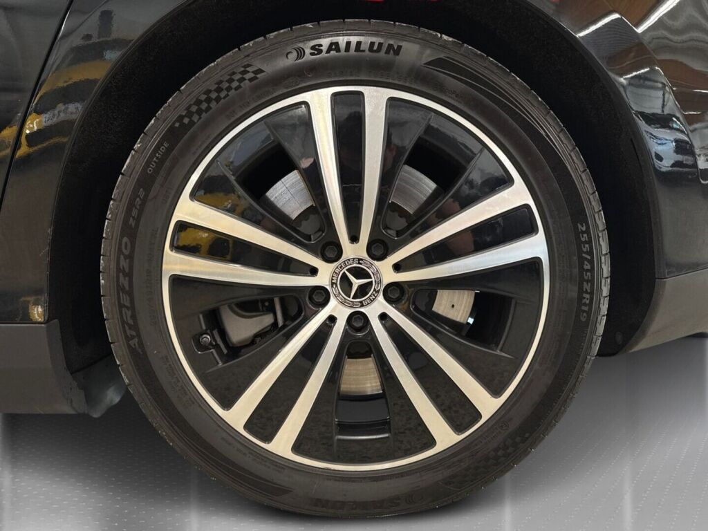 Mercedes-Benz EQE 2024 Musta