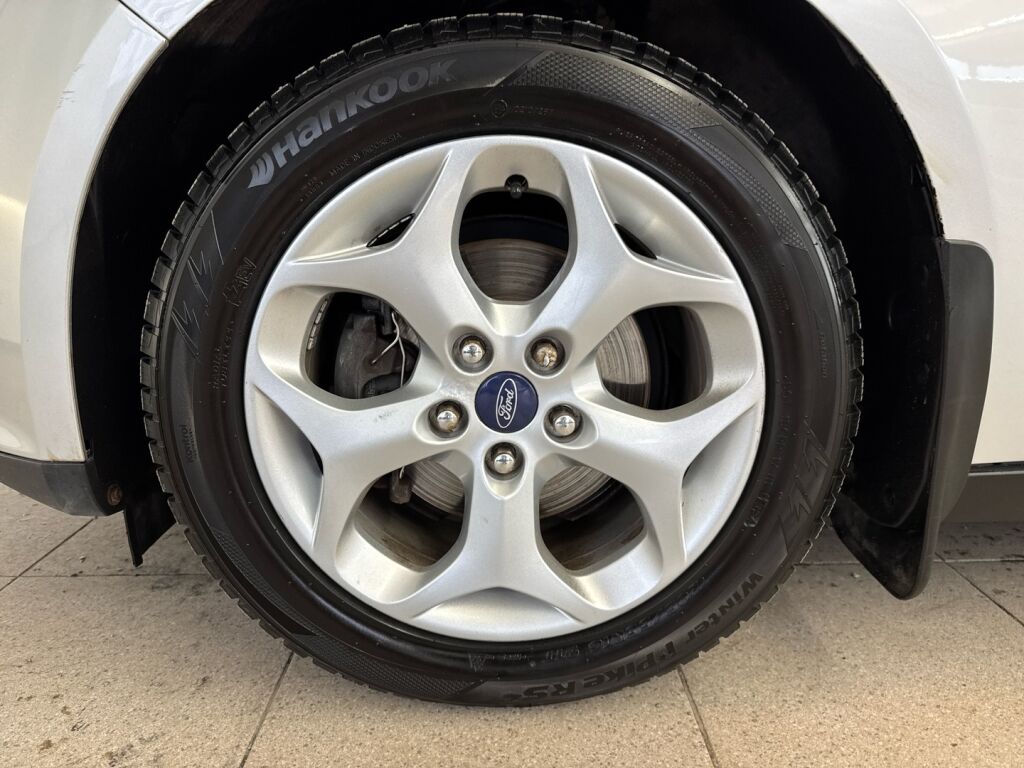 Ford Focus 2014 Harmaa