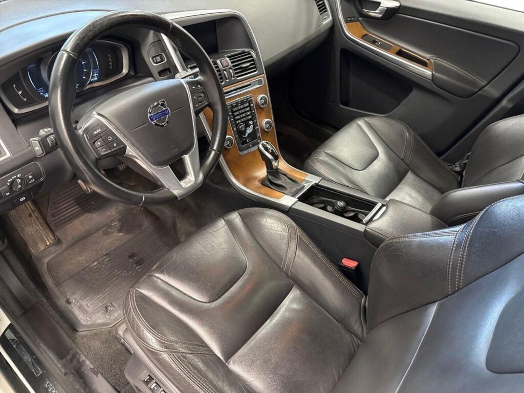 Volvo XC60 2016 Valkoinen