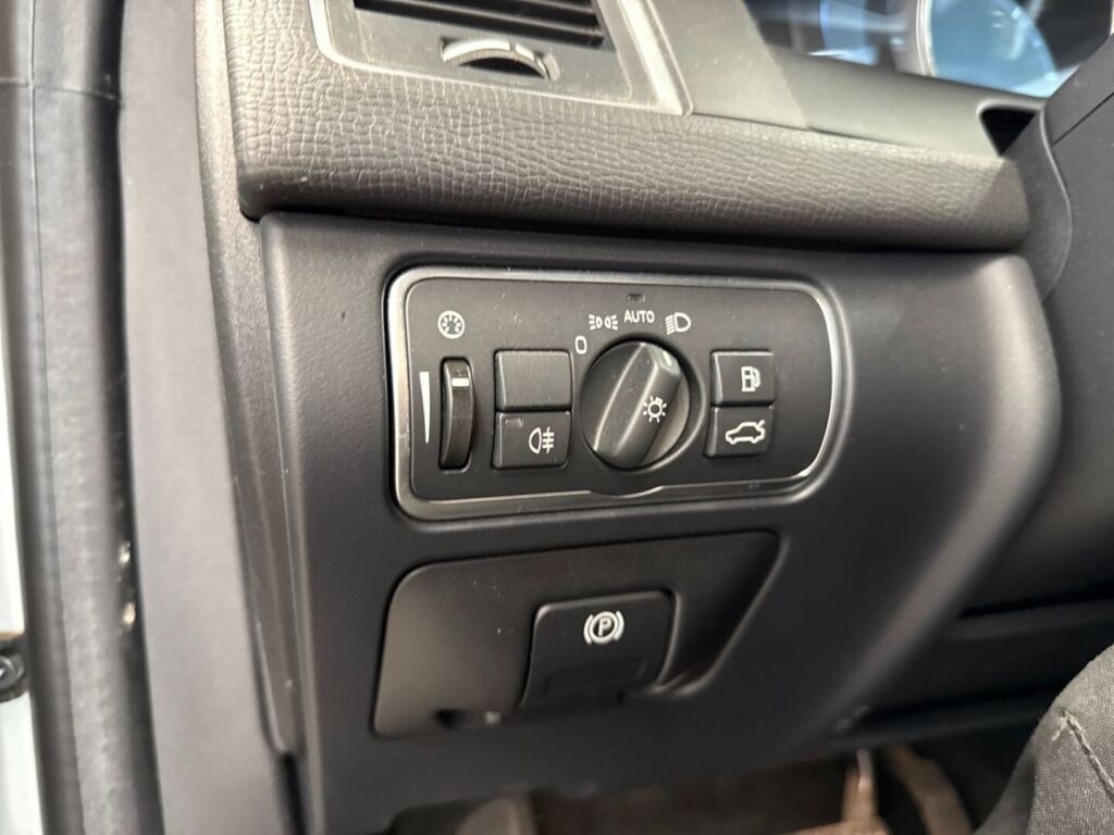 Volvo XC60 2016 Valkoinen