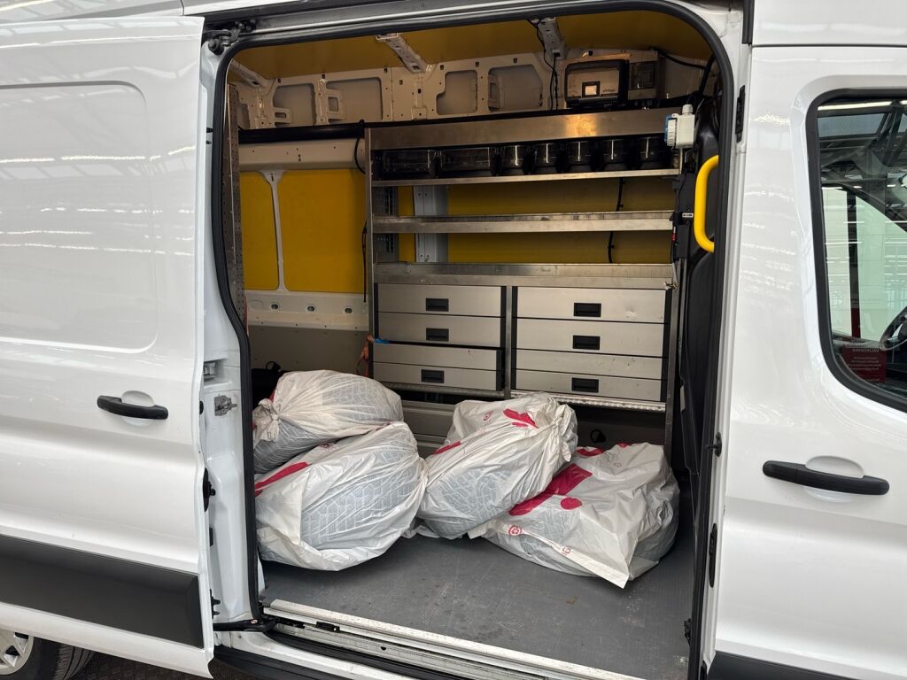 Ford Transit 2019 Valkoinen
