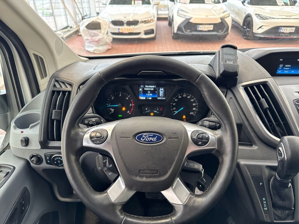 Ford Transit 2019 Valkoinen