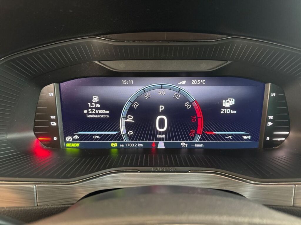Skoda Superb 2024 Harmaa