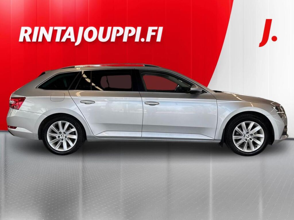 Skoda Superb 2024 Harmaa