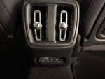 Volvo XC40 2024 Sininen