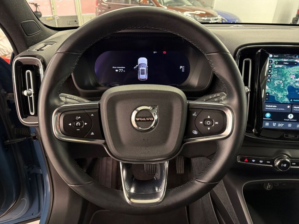 Volvo XC40 2024 Sininen