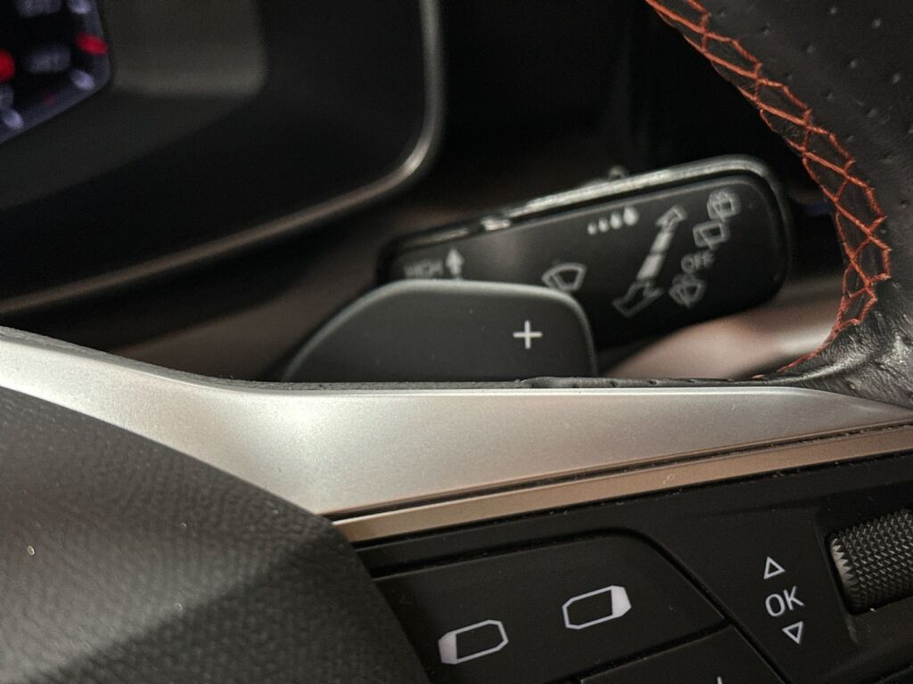 Seat Leon Sportstourer 2021 Valkoinen