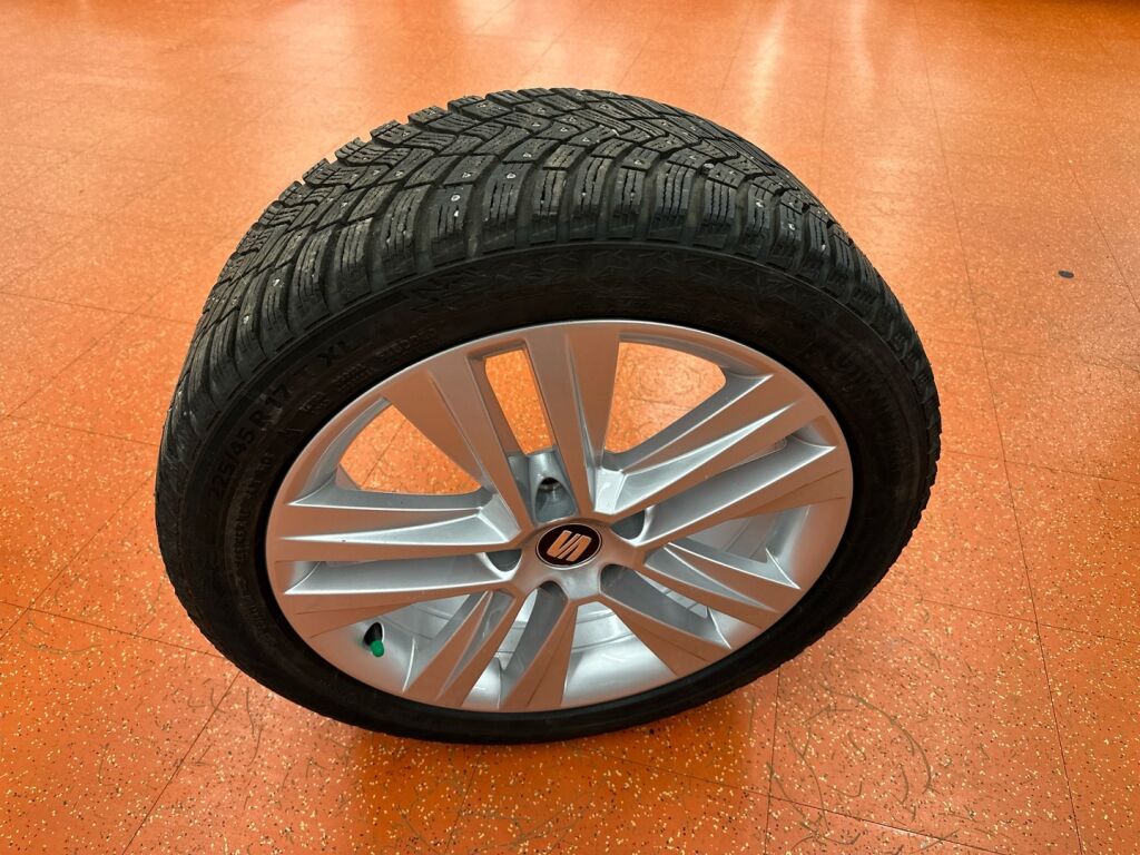 Seat Leon Sportstourer 2021 Valkoinen