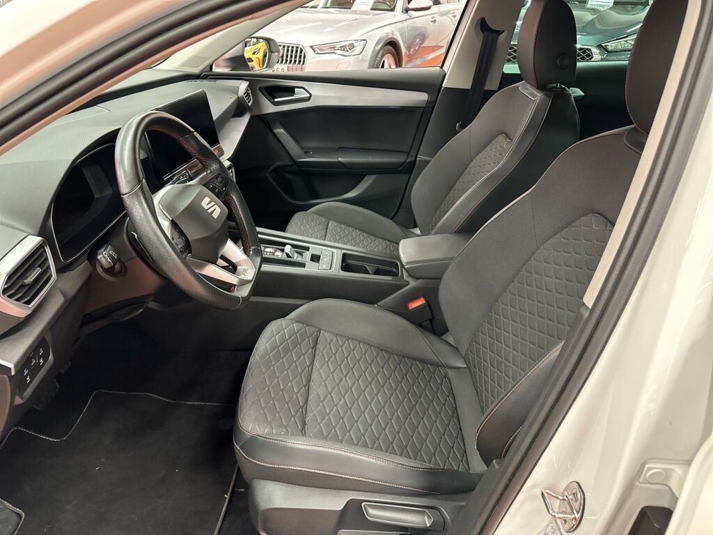 Seat Leon Sportstourer 2021 Valkoinen