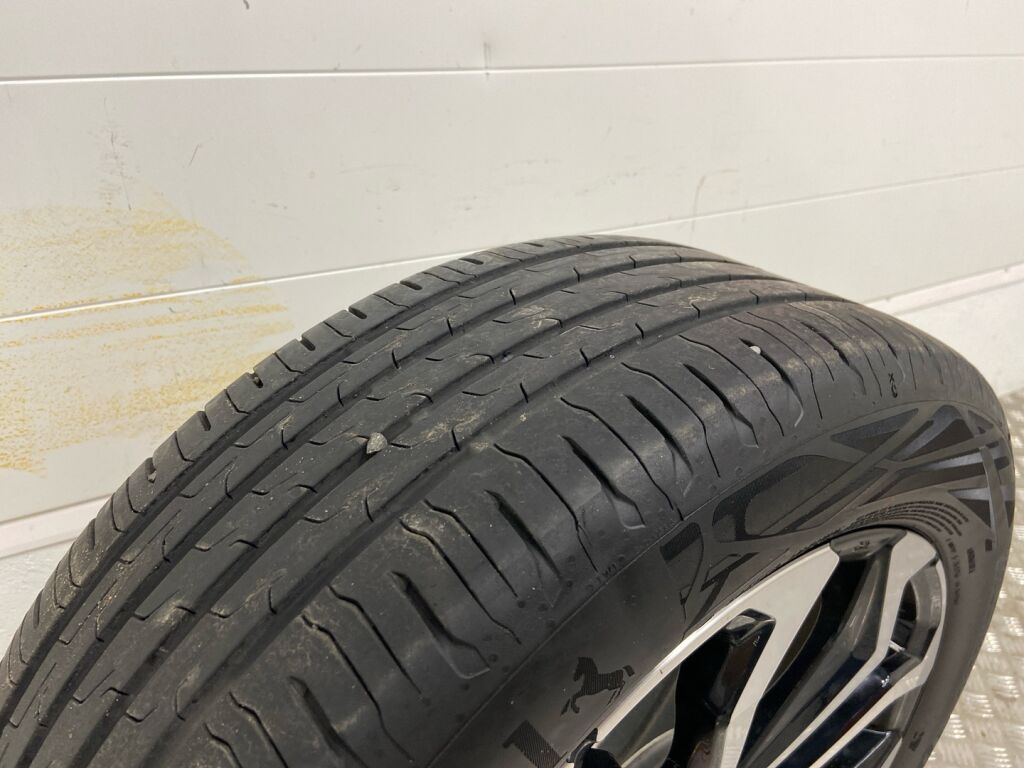 Toyota Yaris Cross 2023 Oranssi