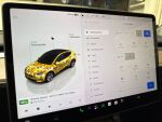 Tesla Model Y 2023 Sininen