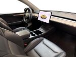 Tesla Model Y 2023 Sininen