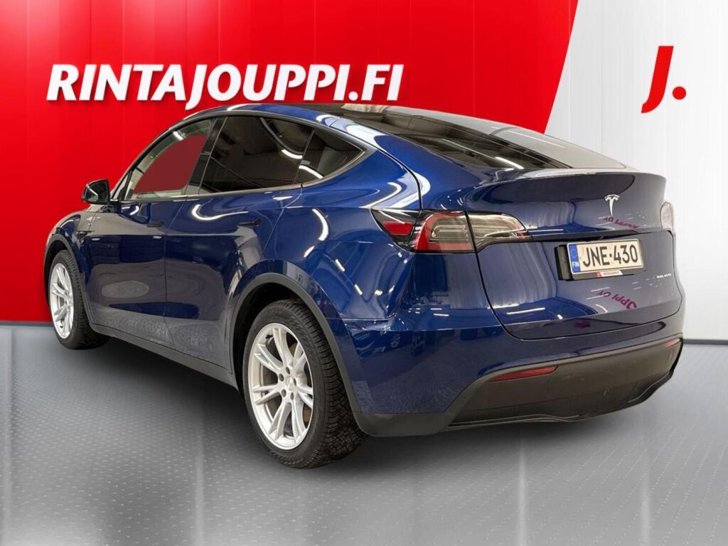 Tesla Model Y 2023 Sininen