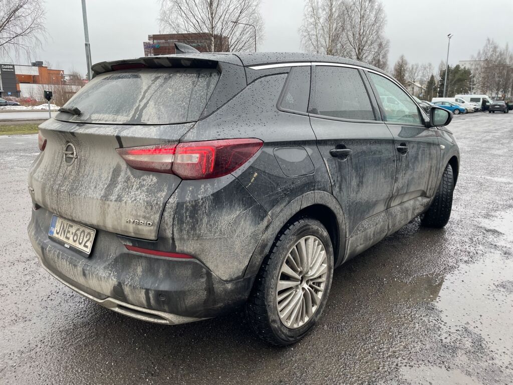 Opel GRANDLAND X 2020 Musta