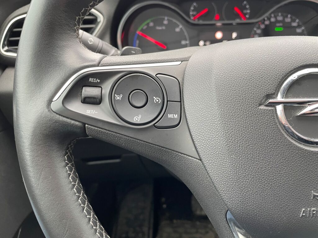 Opel Grandland 2020 Musta