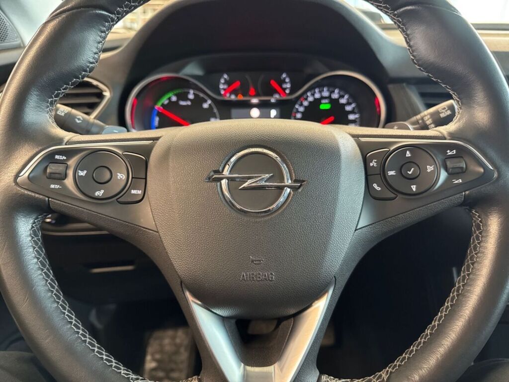 Opel GRANDLAND X 2020 Musta