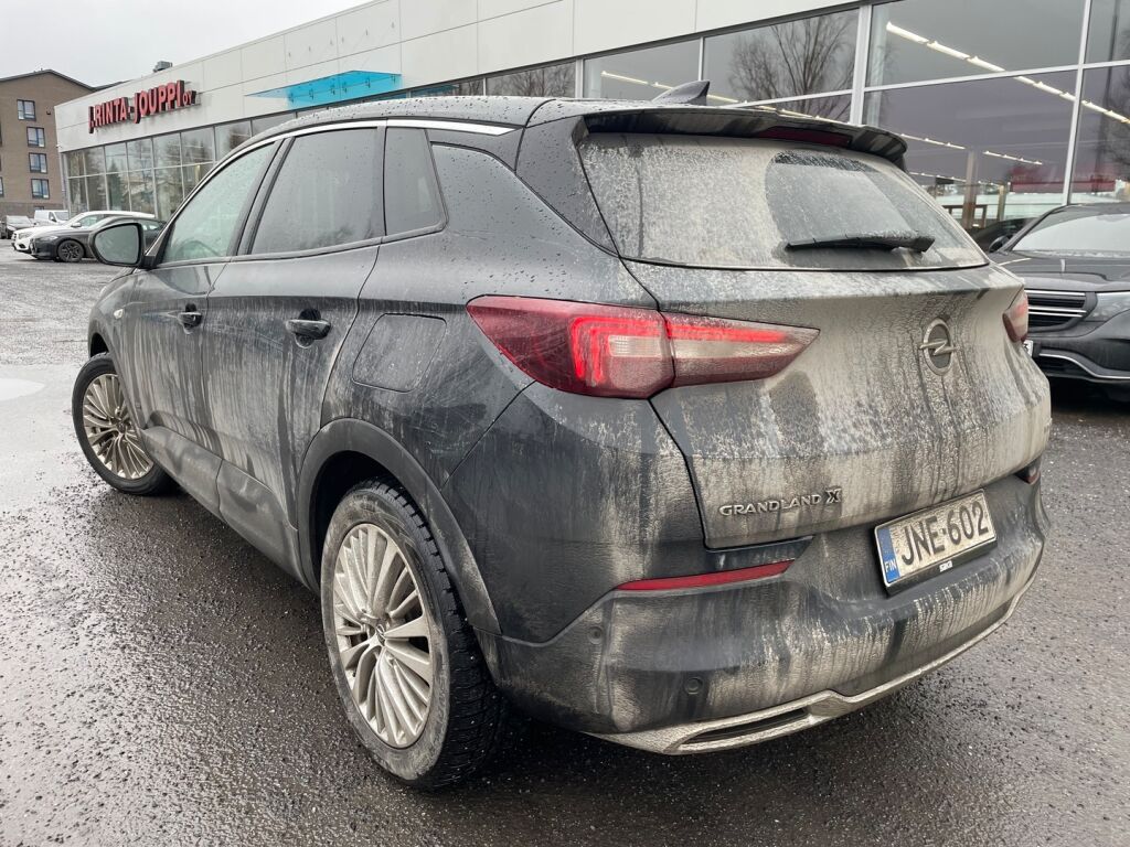 Opel Grandland 2020 Musta