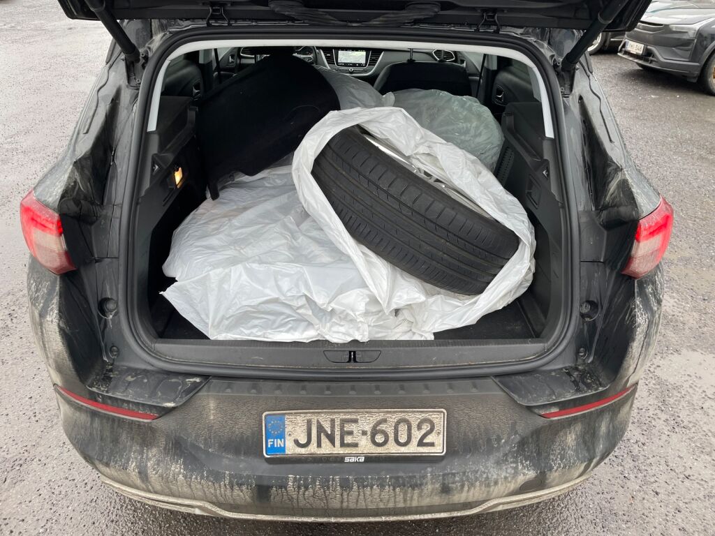 Opel Grandland 2020 Musta