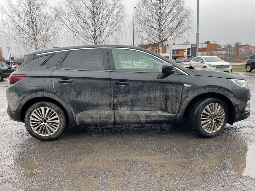 Opel GRANDLAND X 2020 Musta