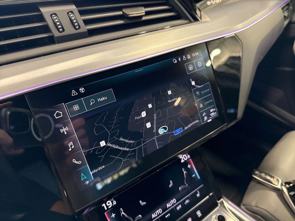 Audi e-tron 2022 Valkoinen
