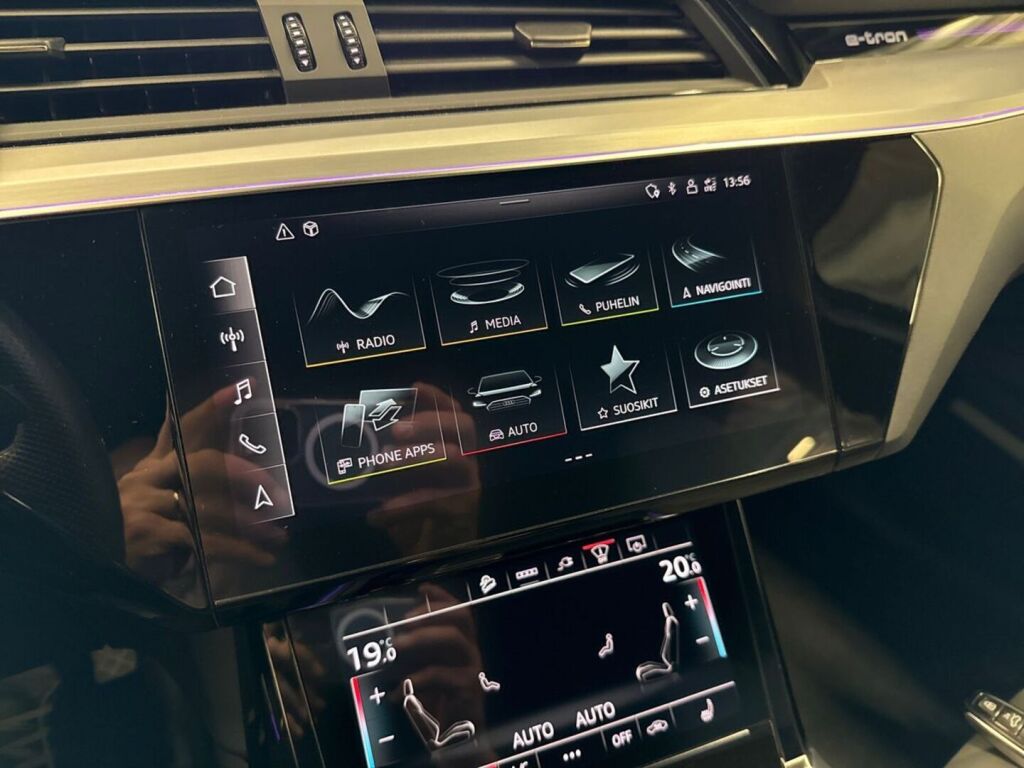 Audi e-tron 2022 Valkoinen