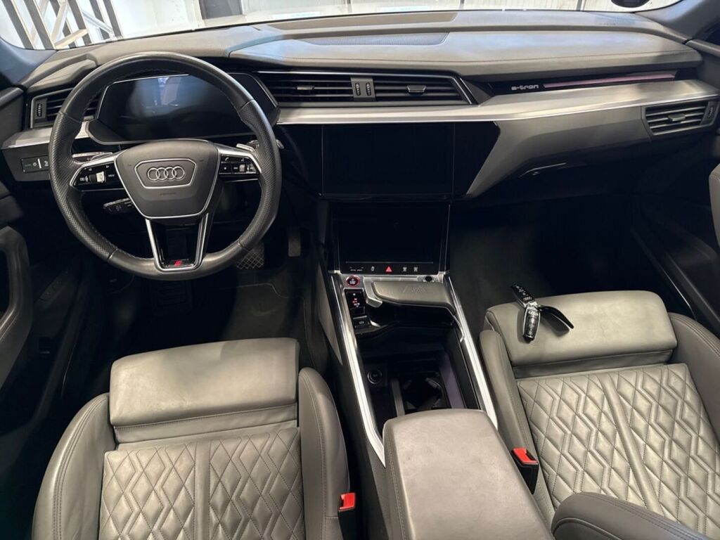 Audi e-tron 2022 Valkoinen