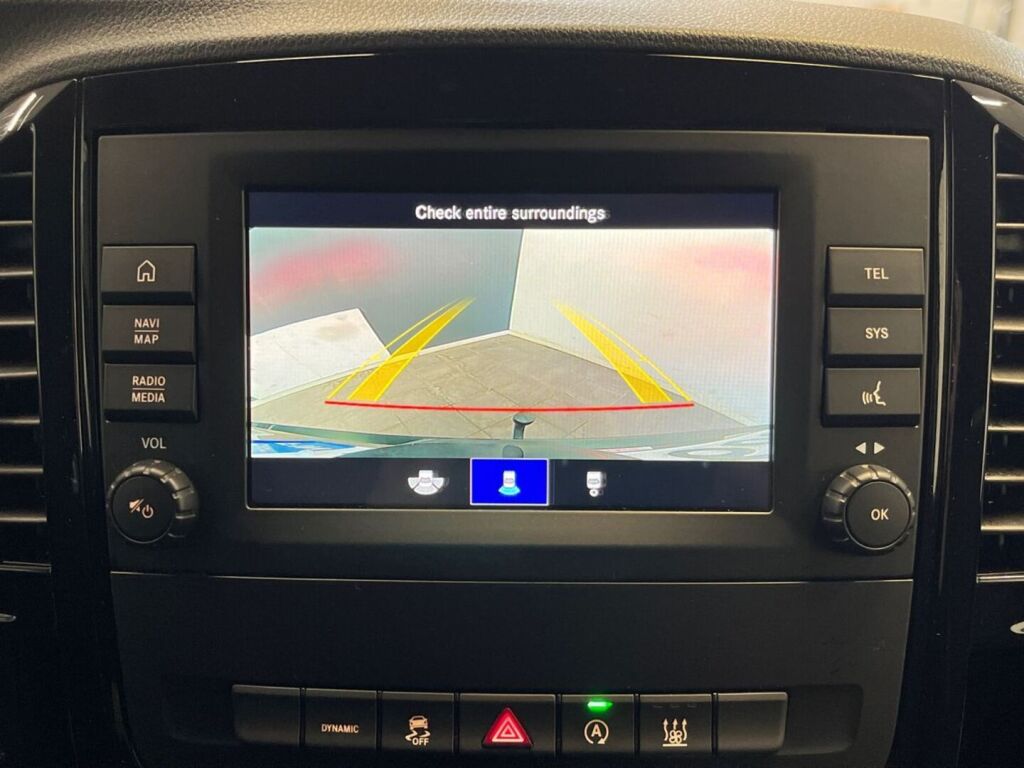 Mercedes-Benz Vito 2023 Musta