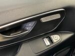 Mercedes-Benz Vito 2023 Musta