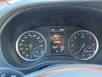 Mercedes-Benz Vito 2023 Musta