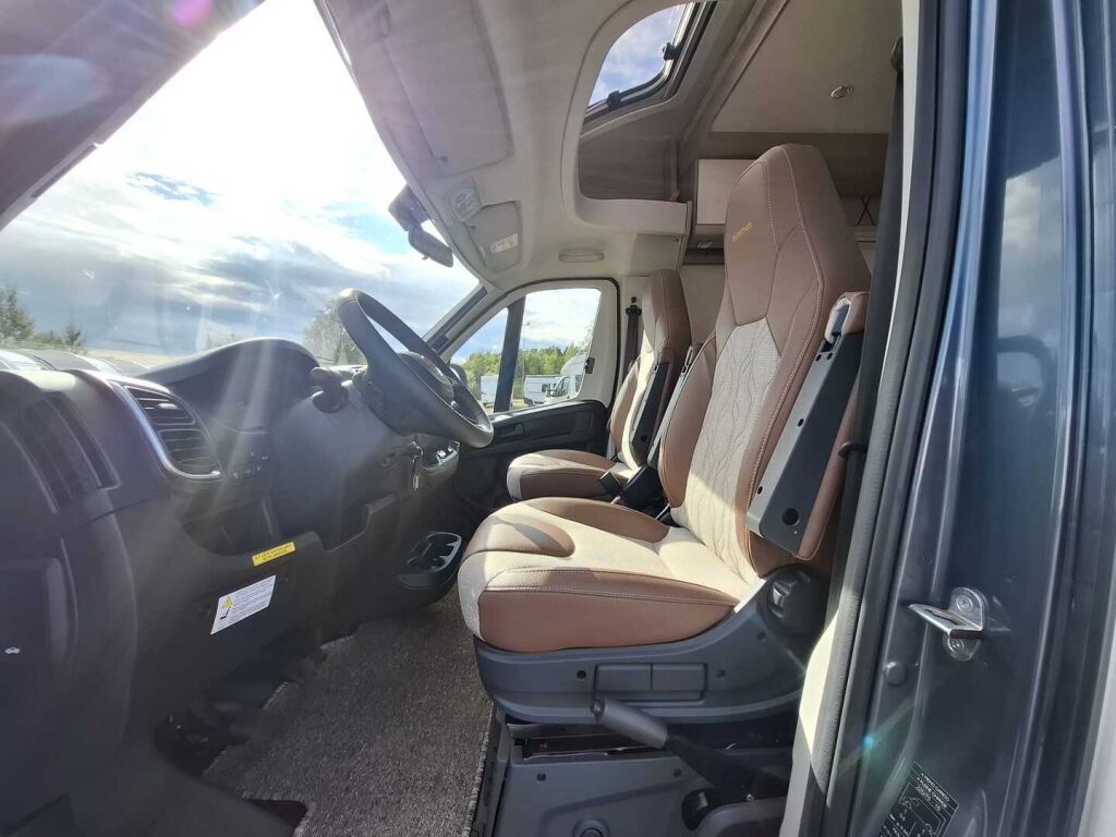 Bürstner Ixeo Time IT 726 J.Edition 2023 Valkoinen