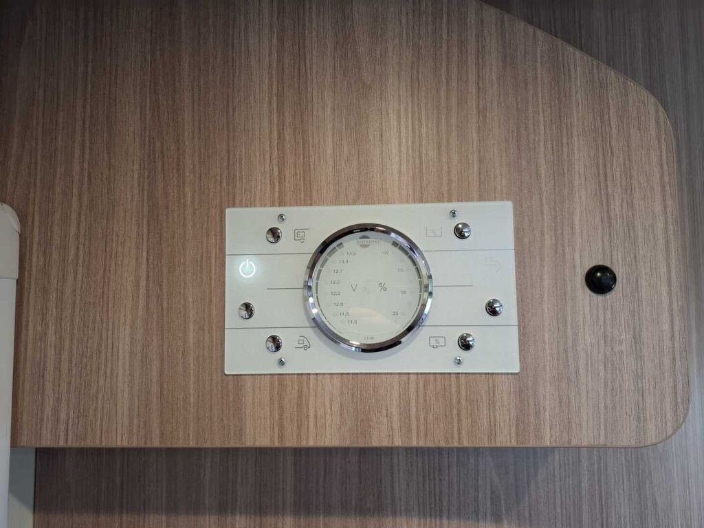 Bürstner Ixeo Time IT 726 J.Edition 2023 Valkoinen