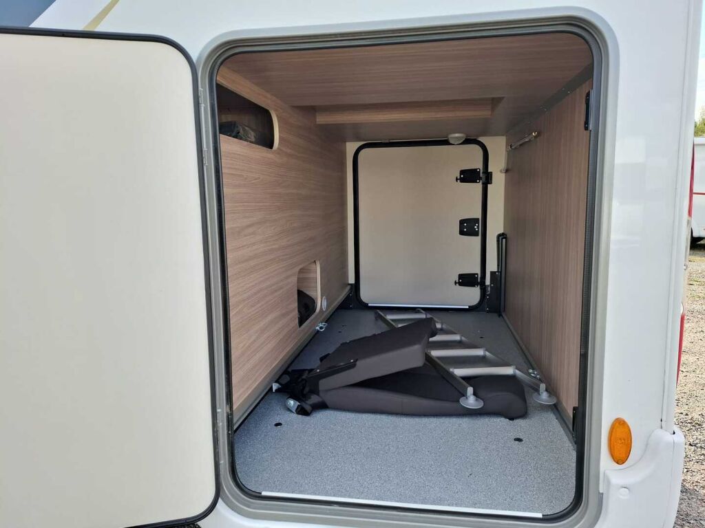 Bürstner Ixeo Time IT 726 J.Edition 2023 Valkoinen