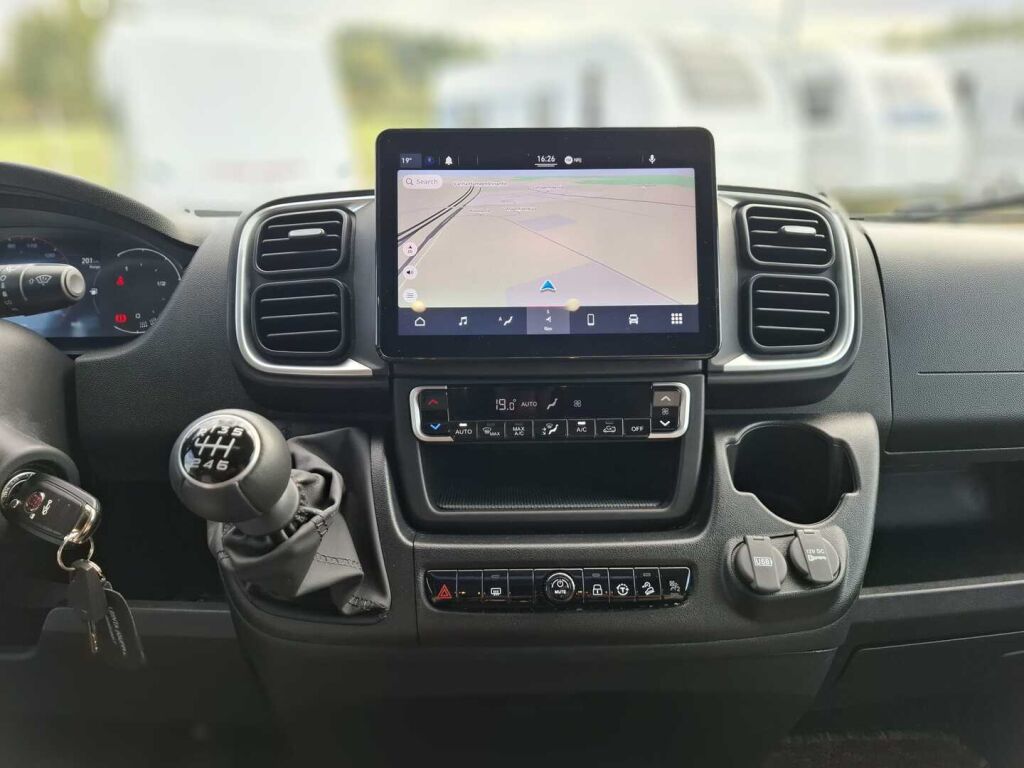 Bürstner Ixeo Time IT 726 J.Edition 2023 Valkoinen