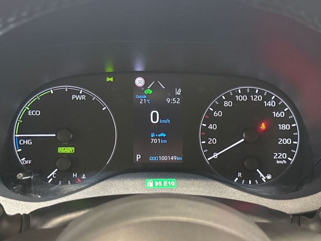 Toyota Yaris 2024 Ruskea (beige)