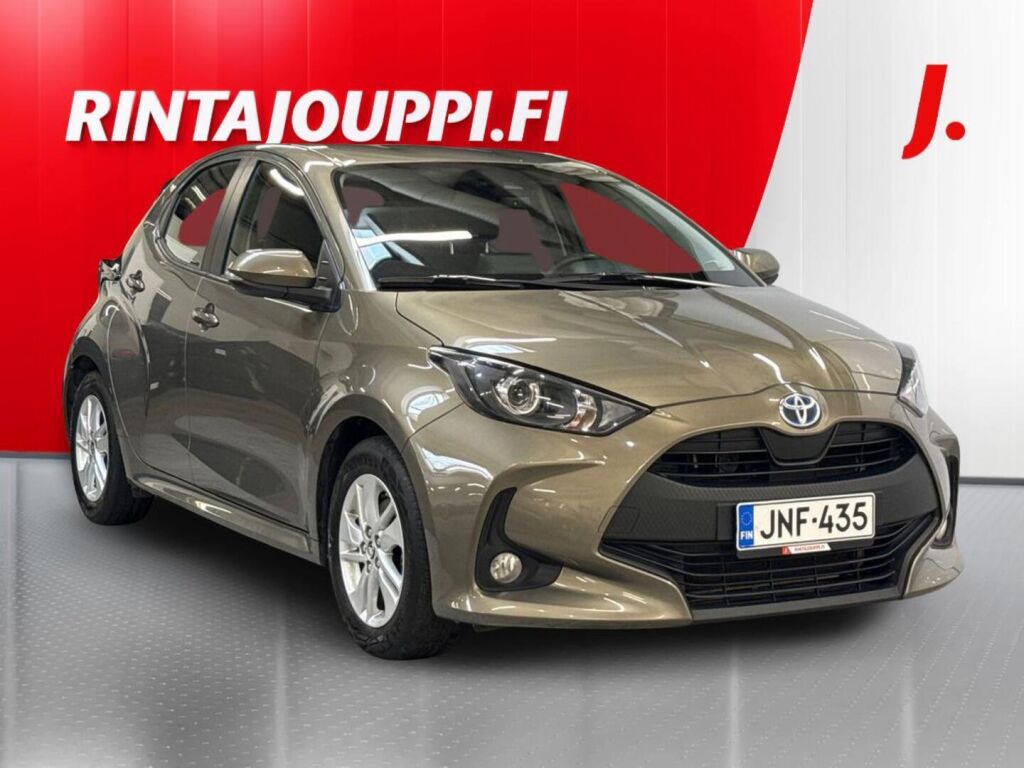 Toyota Yaris 2024 Ruskea (beige)