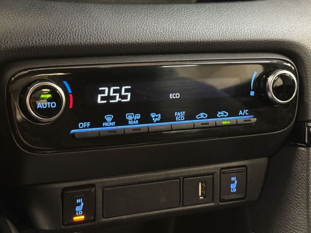 Toyota Yaris 2024 Hopea