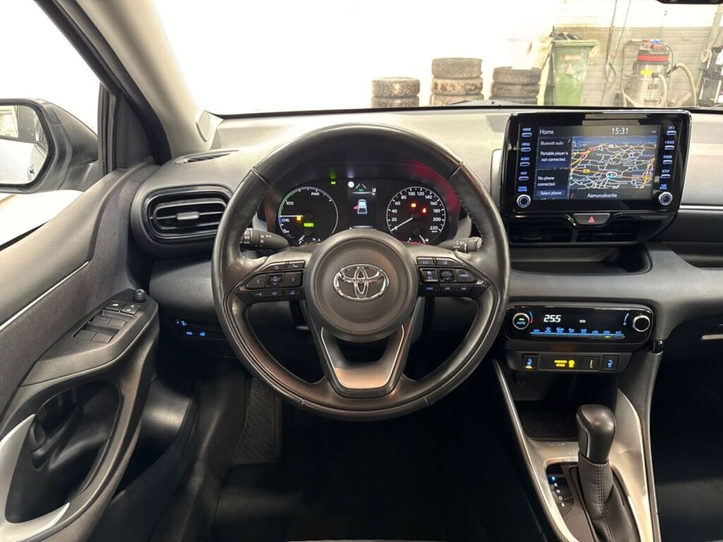 Toyota Yaris 2024 Hopea