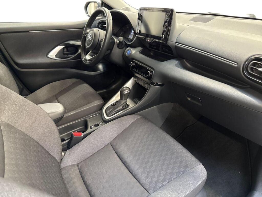 Toyota Yaris 2024 Hopea