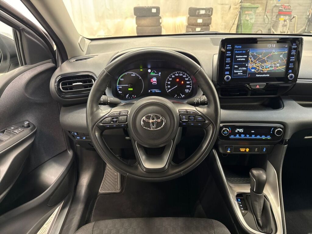 Toyota Yaris 2024 Hopea