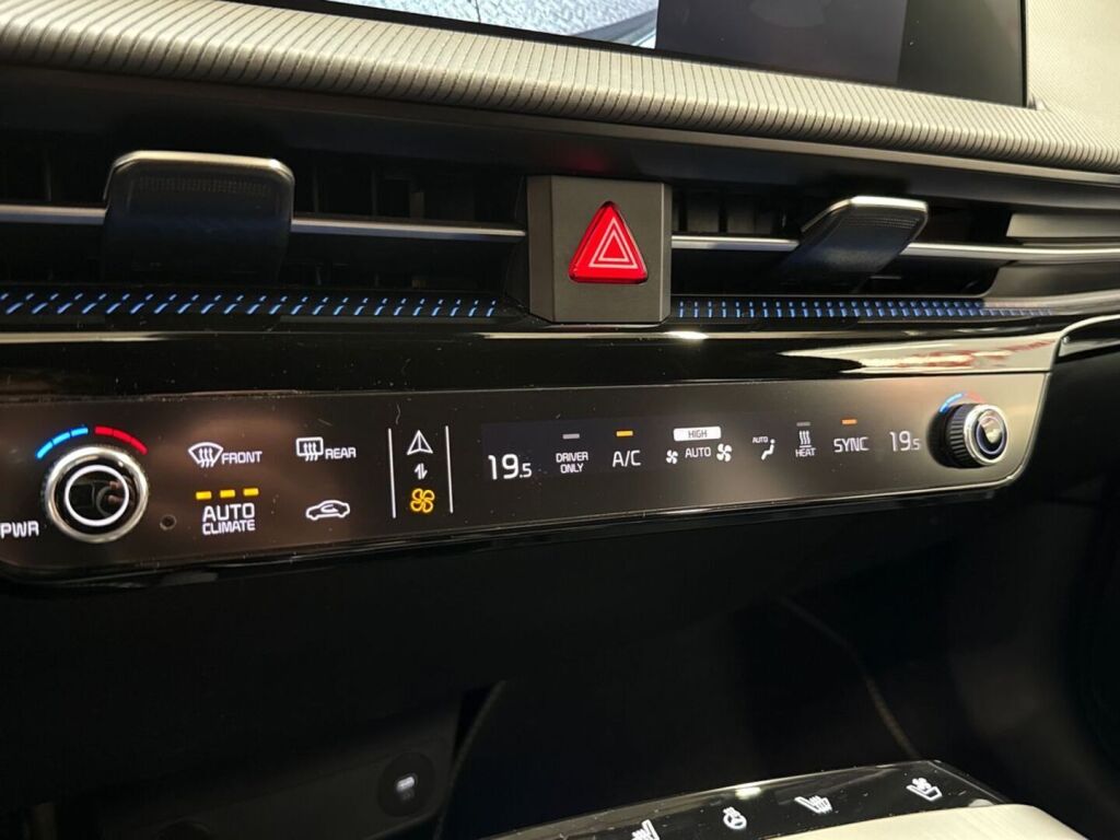 Kia EV6 2025 Musta