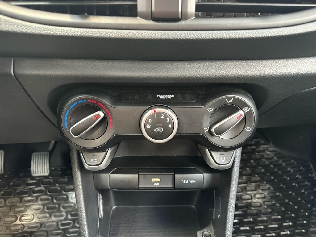 Kia Picanto 2024 Musta